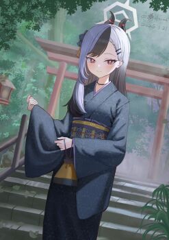 1girl absurdres asymmetrical_bangs baima520 black_choker black_hair black_horns black_kimono black_sash blue_archive breasts bright_pupils choker cowboy_shot demon_horns dot_nose dutch_angle earclip eyelashes flower grey_halo hair_behind_ear hair_flower hair_ornament hairclip halo highres horns japanese_clothes kayoko_(blue_archive) kayoko_(new_year)_(blue_archive) kimono light_blush long_hair long_sleeves looking_at_viewer mole mole_on_neck multicolored_hair obi official_alternate_costume official_alternate_hairstyle outdoors red_eyes revision sash small_breasts smile solo streaked_hair torii tree two-tone_hair unmoving_pattern white_hair white_pupils wide_sleeves yukata