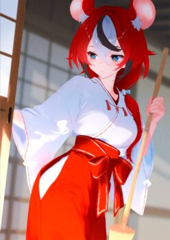 1girl alternate_costume alternate_hairstyle animal_ears black_hair blue_eyes blush breasts broom closed_mouth clothing_cutout cohi27151463 cowboy_shot day double-parted_bangs expressionless hair_between_eyes hair_over_shoulder hakama hakos_baelz highres hip_vent holding holding_broom hololive hololive_english japanese_clothes kimono long_hair looking_down medium_breasts miko mouse_ears mouse_girl multicolored_hair red_hair red_hakama shouji sliding_doors solo standing streaked_hair sunlight tassel virtual_youtuber white_hair white_kimono