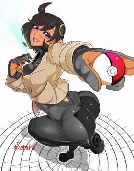 1girl ass black_hair bodysuit breasts covered_erect_nipples dark-skinned_female dark_skin emma_(pokemon) gloves lower_teeth_only nintendo poke_ball pokemon pokemon_legends:_z-a purple_eyes shoes short_hair sorara standing standing_on_one_leg teeth