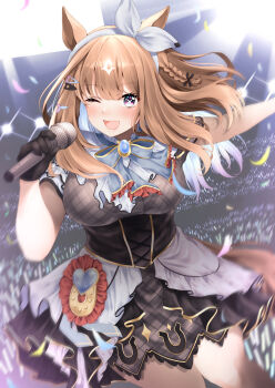 1girl absurdres almond_eye_(umamusume) animal_ears black_corset black_gloves blue_bow blue_bowtie blue_eyes blue_hair blurry blurry_background blush bow bowtie braid breasts brown_hair colored_inner_hair confetti corset cross-shaped_pupils dress gloves glowstick grey_dress hair_bow highres holding holding_glowstick holding_microphone horse_ears horse_girl horse_tail large_breasts long_hair looking_at_viewer microphone multicolored_hair one_eye_closed open_mouth penlight_(glowstick) red_hayao single_braid smile solo stage stage_lights symbol-shaped_pupils tail trailblazer_bash!_(umamusume) umamusume white_bow