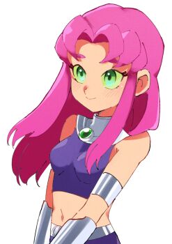 1girl aonano_db colored_sclera crop_top dc_comics green_eyes green_sclera highres long_sleeves looking_ahead midriff navel pink_hair purple_shirt purple_skirt shirt simple_background skirt sleeveless smile solo starfire teen_titans white_background