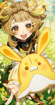 Rule 34 | 1girl, bell, braid, braided hair rings, brown eyes, brown hair, commentary request, day, flower, genshin impact, green jacket, hair bell, hair flower, hair ornament, hair rings, highres, jacket, jingle bell, long sleeves, looking at viewer, medium hair, open mouth, outdoors, puffy lips, shibuki kamone, solo, teeth, upper teeth only, yaoyao (genshin impact), yellow flower