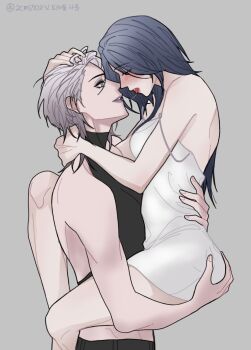2girls after_kiss bare_arms black_hair black_lips black_shirt blush camisole carrying carrying_person chief_(path_to_nowhere) commentary_request female_chief_(path_to_nowhere) from_side grey_background grey_hair hand_on_another&#039;s_head hand_on_another&#039;s_neck highres korean_commentary long_hair looking_at_another multiple_girls path_to_nowhere profile saliva saliva_trail shirt short_hair simple_background sleeveless sleeveless_shirt tongue tongue_out translation_request white_camisole widow_luv yuri zoya_(path_to_nowhere)