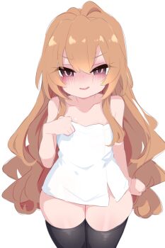 1girl aisaka_taiga black_thighhighs blush brown_hair female_focus highres kukuchi581 kyojiri_loli loli long_hair looking_at_viewer simple_background smile solo standing thighhighs toradora! towel white_background