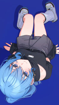 1girl alternate_costume arms_at_sides asymmetrical_sidelocks belt black_belt black_shirt black_sleeves blue_background blue_eyes blue_hair collarbone commentary detached_collar double-parted_bangs earrings from_above full_body grey_shorts hair_between_eyes hashtag-only_commentary high_ponytail highres hololive hoshimachi_suisei jewelry kneehighs knees_together_feet_apart light_blush light_smile looking_at_viewer loose_socks nail_polish orange_nails pocket ponytail ribbed_sleeves shirt shoes shorts sidelocks simple_background single_earring sitting skirt skort sleeves_past_wrists sneakers socks solo star_(symbol) star_earrings star_in_eye strap symbol_in_eye upside-down virtual_youtuber white_shoes white_socks whitem_(whiteemperor2020)