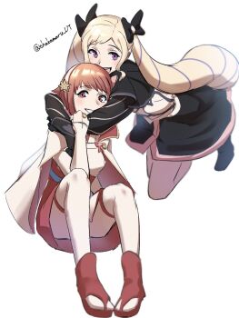 2girls black_bow black_dress blonde_hair bow breasts cape chakamaru_ut dress elise_(fire_emblem) fire_emblem fire_emblem_fates hair_bow highres hug hug_from_behind japanese_clothes long_hair long_sleeves medium_breasts multicolored_hair multiple_girls nintendo purple_eyes purple_hair red_eyes red_hair sakura_(fire_emblem) short_hair simple_background smile thighhighs thighs twintails twitter_username two-tone_hair white_background white_cape white_thighhighs