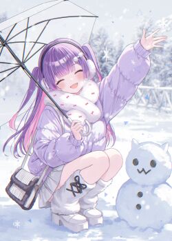 1girl alternate_costume bag blunt_bangs blurry blurry_background boots closed_eyes commentary down_jacket earmuffs full_body fur_trim handbag highres holding holding_umbrella hololive jacket long_hair open_mouth outdoors pleated_skirt purple_hair purple_jacket railing scarf skirt smile snow snowflakes snowing snowman solo squatting symbol-only_commentary tokoyami_towa transparent transparent_umbrella two_side_up umbrella umbrella_over_shoulder virtual_youtuber visible_air waving white_bag white_boots white_scarf white_skirt winter winter_clothes yuzuriha_(nx_e78)