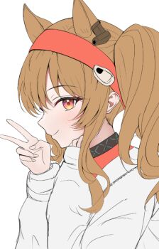 1girl angelina_(arknights) animal_ears arknights black_collar blush brown_hair coat collar commentary_request earpiece extra_ears fingernails fox_ears fox_girl from_side hairband heart infection_monitor_(arknights) long_hair long_sleeves looking_at_viewer makaroni_(arknights4649) multicolored_hairband orange_eyes red_hairband simple_background smile solo spoken_heart striped_clothes striped_hairband twintails two-tone_hairband unfinished upper_body v white_background white_coat