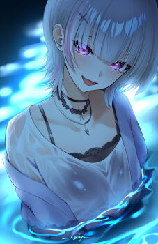 1girl absurdres asumi_sena black_choker camisole choker fang grey_hair highres jacket jewelry long_sleeves looking_at_viewer multicolored_hair muton_(muton82) necklace night partially_submerged pink_hair purple_eyes shirt short_hair skin_fang solo streaked_hair virtual_youtuber vspo! water wet white_shirt