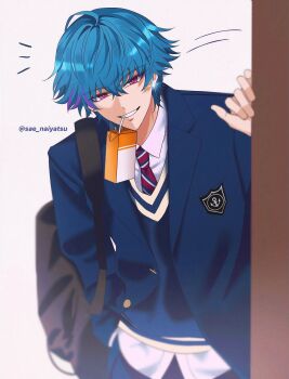 1boy alternate_costume blazer blue_hair blue_jacket blue_vest brant_(wuthering_waves) collared_shirt commentary earrings english_commentary grey_background grin hair_between_eyes hand_in_pocket highres jacket jewelry looking_at_viewer male_focus multicolored_hair necktie notice_lines pink_eyes sae_naiyatsu school_uniform shirt short_hair simple_background smile solo streaked_hair striped_necktie twitter_username upper_body vest wuthering_waves