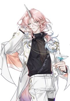 1boy absurdres aqua_eyes black_bow black_shirt blue_hair bow capelet chinese_commentary closed_mouth coat cocktail_glass colored_tips cowboy_shot cup drink drinking_glass emic_(welcome_to_dreamland) expressionless fold-over_collar gougounengyoushenmehuaixinsini10205 hair_bow hair_over_shoulder half-closed_eyes hand_in_own_hair highres holding holding_cup lapels long_hair long_sleeves looking_at_viewer low_side_ponytail male_focus multicolored_hair notched_lapels open_clothes open_coat orange_capelet pants parted_bangs pink_hair pointy_ears see-through_clothes see-through_shirt shirt simple_background solo standing sweater_guard thigh_strap turtleneck turtleneck_shirt two-sided_capelet undershirt unicorn_boy unicorn_horn welcome_to_dreamland white_background white_capelet white_coat white_pants