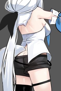 1girl absurdres animal_ear_fluff animal_ears back black_bow black_shorts black_thighhighs bow breasts commentary_request detached_sleeves fox_ears fox_girl fox_tail from_behind grey_background hair_bow highres hololive hood hoodie kumarang long_hair medium_breasts shirakami_fubuki shirakami_fubuki_(1st_costume) short_shorts shorts simple_background single_thighhigh solo tail thigh_strap thighhighs virtual_youtuber white_hair white_hoodie