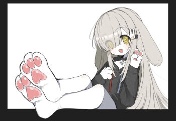 1girl @_@ animal_ears animal_feet animal_hands fang feet floppy_ears grey_hair hair_ornament hair_over_one_eye highres indie_virtual_youtuber long_hair lop_rabbit_ears oyasu_miyo pawpads rabbit_ears rabbit_hair_ornament simple_background v vreparty white_background yellow_eyes