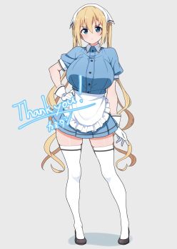 1girl apron blend_s blonde_hair blue_eyes blue_shirt blue_skirt blush breasts commentary_request full_body gloves grey_background hair_ornament hand_on_own_hip headscarf highres hinata_kaho kamidan large_breasts long_hair looking_at_viewer maid_apron shirt short_sleeves simple_background skirt solo standing stile_uniform thank_you thighhighs twintails very_long_hair white_apron white_gloves white_thighhighs