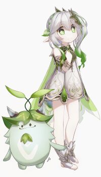 1girl absurdres anklet aranara_(genshin_impact) bare_shoulders blush bracelet braid breasts cape crown_braid dress full_body genshin_impact gradient_hair green_cape green_eyes green_hair hair_ornament highres jewelry leaf_hair_ornament long_hair looking_at_viewer multicolored_hair nahida_(genshin_impact) pointy_ears side_ponytail sidelocks sleeveless sleeveless_dress small_breasts smile stirrup_legwear symbol-shaped_pupils toeless_legwear white_dress white_hair yubeshi_(zecxl)