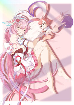 >_< 1girl absurdres ass bare_legs barefoot beret border breasts company_connection dress elf elysia_(hi_love_elf)_(honkai_impact) elysia_(honkai_impact) feet hat highres honkai:_star_rail honkai_(series) honkai_impact_3rd hugging_object inoue_marina koichi_(miyoushe_81458908) large_breasts legs long_hair lying mem_(honkai:_star_rail) miyoushe_watermark multicolored_dress multicolored_hair on_side pillow pillow_hug pink_dress pink_hair pointy_ears red_dress tail two-tone_hair very_long_hair voice_actor_connection watermark white_border white_dress white_hair yanning