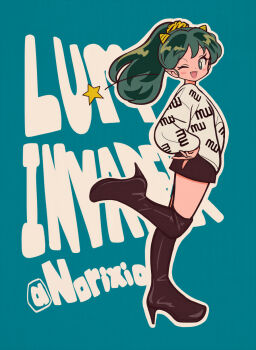 1girl animal_print artist_name black_boots blue_background boots casual character_name cone_horns facing_to_the_side fashion foot_up full_body green_eyes green_hair hair_ornament hair_scrunchie hands_on_own_hips high_heel_boots high_heels high_ponytail highres horns knee_boots letter_print long_hair looking_at_viewer lum miniskirt norixio one_eye_closed oni open_mouth pointy_ears ponytail print_scrunchie print_sweater scrunchie skirt small_horns smile solo standing standing_on_one_leg star_(symbol) striped_horns sweater tiger_print urusei_yatsura white_sweater wink_star yellow_horns yellow_scrunchie