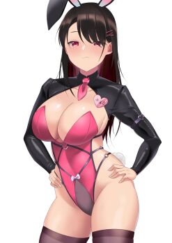 1girl absurdres animal_ears black_hair breasts brown_thighhighs cleavage colored_inner_hair covered_navel fake_animal_ears fake_tail hair_over_one_eye hands_on_own_hips highleg highleg_leotard highres large_breasts latex_sleeves leotard long_sleeves looking_at_viewer multicolored_hair necktie o-ring_leotard original oxygen_mask_(oxygenmask233) pink_necktie playboy_bunny rabbit_ears rabbit_tail red_hair short_necktie sideless_leotard simple_background sleeve_cuffs solo strapless strapless_leotard tail thighhighs two-tone_hair white_background