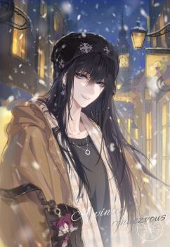 1girl absurdres bag beanie black_bag black_hair black_hat blue_eyes brown_coat character_charm charm_(object) chinese_commentary clock clock_tower coat commentary_request earrings flower_basket hair_between_eyes hat highres holding holding_bag jewelry lamppost long_hair looking_at_viewer luori_dianxin necklace night open_clothes open_coat outdoors parted_lips path_to_nowhere rahu_(path_to_nowhere) shalom_(path_to_nowhere) sign smile snowflake_earrings snowflake_print snowing solo tower town upper_body