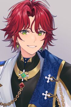 1boy chain clenched_teeth commentary_request earrings ensemble_stars! green_eyes grey_background highres isara_mao jewelry korean_commentary kwanmaengg looking_at_viewer male_focus official_alternate_costume official_alternate_hairstyle purple_hair simple_background smile solo teeth upper_body