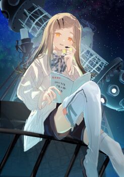 1girl absurdres adjusting_headset black_shorts blonde_hair blue_bow blue_bowtie book boots bow bowtie collared_shirt colored_eyelashes commentary_request flipped_hair foot_out_of_frame from_below gakuen_idolmaster gradient_hair grey_hair hair_ornament hairclip hajime_(idolmaster) hand_on_headset headset highres holding holding_book idolmaster jio_(baku_zugogo) knee_up long_hair long_sleeves looking_at_viewer multicolored_hair night observatory on_railing open_mouth orange_eyes parallel_hairclips parted_bangs railing shinosawa_hiro shirt shorts sitting sky smile solo star_(sky) starry_sky telescope thigh_boots translation_request white_boots white_shirt