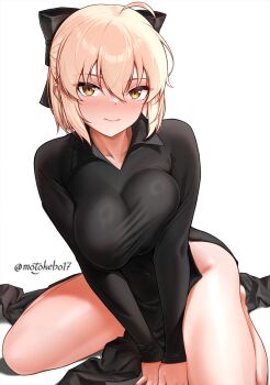 1girl ahoge black_bow black_dress blonde_hair blush bow breasts commentary_request cosplay dress fate/grand_order fate_(series) hair_bow highres large_breasts long_sleeves looking_at_viewer motokebo17 okita_souji_(fate) one-punch_man pelvic_curtain short_hair sitting solo tatsumaki tatsumaki_(cosplay) yellow_eyes