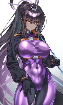 1girl absurdres black_bodysuit black_gloves black_hair blue_archive bodysuit breasts closed_mouth commentary_request covered_navel cowboy_shot dark-skinned_female dark_skin gloves hair_between_eyes halo highres holding karin_(blue_archive) large_breasts long_hair long_sleeves looking_at_viewer multicolored_bodysuit multicolored_hair ponytail purple_bodysuit purple_hair purple_halo sayu_mypace shrug_(clothing) simple_background skin_tight solo standing two-tone_bodysuit two-tone_hair v-shaped_eyebrows very_long_hair weapon_case white_background yellow_eyes