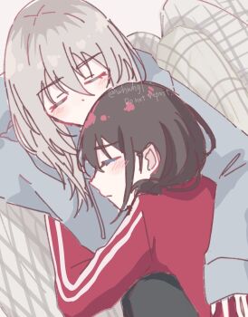 2girls blush brown_hair closed_eyes commentary_request cuddling drawstring girls_band_cry grey_hair grey_hoodie highres hood hoodie hug iseri_nina jacket kawaragi_momoka long_hair multiple_girls red_jacket twitter_username whwhgl yuri