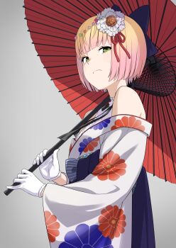 1girl black_bow black_bowtie blonde_hair blue_bow blue_sash blunt_ends bob_cut bow bowtie closed_mouth disgust floral_print flower from_below gloves gradient_background gradient_hair green_eyes grey_background hair_bow hair_flower hair_ornament highres holding holding_umbrella hololive japanese_clothes kanzashi kimono looking_at_viewer looking_to_the_side momosuzu_nene momosuzu_nene_(new_year) multicolored_hair obi off_shoulder official_alternate_costume official_alternate_hair_length official_alternate_hairstyle oil-paper_umbrella pink_hair print_kimono rainna sash shirt short_hair sleeveless sleeveless_shirt solo standing umbrella virtual_youtuber white_flower white_gloves white_kimono white_shirt