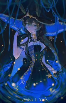 1girl :o absurdres ambience_synesthesia amiya_(arknights) amiya_(medic)_(arknights) amiya_(medic)_(solo_around_the_world)_(arknights) animal_ear_fluff animal_ears apple arknights armlet artist_name black_dress black_gloves black_hat blue_apple blue_eyes blue_ribbon blue_theme blurry brown_hair character_name chinese_commentary commentary depth_of_field dress food frilled_hat frills fruit gloves hair_between_eyes hair_flowing_over half_gloves hat highres holding holding_food holding_fruit jewelry large_hat long_hair looking_at_object multiple_rings official_alternate_costume parted_lips rabbit_ears ribbon ring sakiyo sidelocks single_half_glove solo strapless strapless_dress tag upper_body very_long_hair wading wet witch_hat