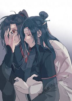2boys ahoge amana_raika black_hair black_hanfu chinese_clothes closed_eyes closed_mouth covering_own_eyes crying crying_with_eyes_open gradient_background hand_on_own_face hanfu headband highres hug hug_from_behind lan_wangji long_hair long_sleeves looking_down male_focus modao_zushi multiple_boys one_eye_covered parted_lips ponytail red_eyes robe sidelocks simple_background tears topknot twitter_username upper_body watermark wei_wuxian white_background white_hanfu white_headband wide_sleeves
