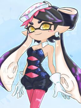 1girl bare_shoulders black_hair black_jumpsuit blue_background blush bow-shaped_hair breasts callie_(splatoon) closed_mouth collar commentary_request cowboy_shot cross-shaped_pupils detached_collar earrings gloves highres inkling jewelry jumpsuit long_hair looking_at_viewer mole mole_under_eye multicolored_hair nintendo pantyhose pink_pantyhose pointy_ears purple_hair short_jumpsuit small_breasts smile solo splatoon_(series) symbol-shaped_pupils tentacle_hair twintails very_long_hair watermark white_collar white_gloves yellow_eyes z8229z