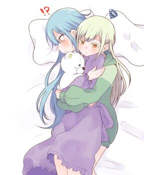 !? 2girls bang_dream! bang_dream!_it&#039;s_mygo!!!!! blue_hair commentary_request cuddling dress green_hair green_hoodie hair_ornament hairclip highres hood hoodie hug hug_from_behind long_hair multiple_girls nago_(hasakimati) on_bed pajamas pillow pout purple_dress squiggle stuffed_animal stuffed_toy teddy_bear togawa_sakiko wakaba_mutsumi yellow_eyes yuri