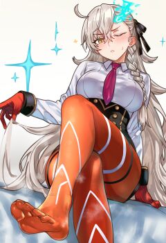1girl absurdres blush breasts crossed_legs ebora fate/grand_order fate_(series) feet frown gloves highres horns long_hair looking_at_viewer olga_marie_animusphere olga_marie_animusphere_(unbeast) one_eye_closed orange_gloves orange_pantyhose pantyhose single_horn sitting solo white_background white_hair