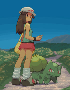 1girl blue_sky brown_eyes brown_hair bulbasaur closed_mouth full_body gen_1_pokemon grey_footwear highres holding leaf_(pokemon) light_frown looking_back loose_socks nintendo no_nose path pokemon pokemon_(creature) pokemon_frlg road sky socks solo tessaku_ro vs_seeker white_headwear white_socks yellow_bag