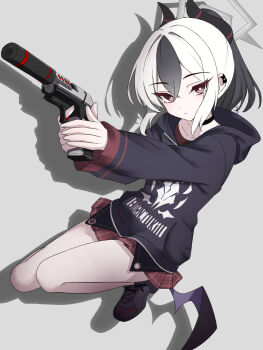 1girl black_choker black_hair black_hoodie black_horns blue_archive bright_pupils choker closed_mouth collarbone commentary_request crossed_bangs demon_horns demon_wings ear_piercing earclip grey_halo gun h&amp;k_p30 halo handgun head_tilt highres hncstk holding holding_gun holding_weapon hood hoodie horns kayoko_(blue_archive) kneeling looking_at_viewer mole mole_on_collarbone multicolored_hair piercing pleated_skirt ponytail problem_solver_68_(blue_archive) red_eyes red_skirt shoes sidelocks simple_background single_wing skirt sneakers solo suppressor two-tone_hair weapon white_hair white_pupils wings