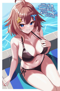 1girl absurdres ahoge bikini black_bikini blue_eyes breasts brown_hair cleavage commission commissioner_name feet_out_of_frame hair_ornament highres indie_virtual_youtuber large_breasts letter_hair_ornament meguri_ai_(vtuber) poolside short_hair side-tie_bikini_bottom skeb_commission solo star_(symbol) star_hair_ornament swimsuit virtual_youtuber water yanapy