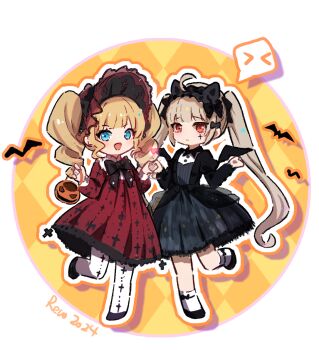 >_< 2024 2girls ahoge animal_ear_hairband animal_ears ankle_socks argyle_background bat_(animal) bat_wings bib_collar black_bonnet black_bow black_bowtie black_dress black_hairband black_shoes black_wings blonde_hair blue_eyes blunt_bangs bonnet border bow bow_legwear bowtie bucket buttons cat_ear_hairband cat_ears cherilynorz chinese_commentary classic_lolita closed_mouth collared_dress commentary_request cross cross_print cross_tattoo deformed dress drill_hair expressionless eyelashes facial_tattoo fake_animal_ears flats frilled_dress frilled_hairband frilled_headwear frilled_sleeves frills full_body grey_dress hair_bow hairband halloween halloween_bucket happy heart heart_hands heart_hands_duo highres holding holding_bucket jack-o'-lantern layered_dress leg_up light_blush light_frown lolita_fashion lolita_hairband long_hair long_sleeves looking_at_viewer medium_dress multiple_girls multiple_hair_bows open_mouth original outline outside_border pantyhose pleated_dress print_dress print_headwear print_pantyhose red_dress red_eyes round_border shadow shoes signature smile socks speech_bubble spoken_expression starry_sky_print striped_clothes striped_dress tattoo twin_drills twintails vertical-striped_clothes vertical-striped_dress white_border white_outline white_pantyhose wings yellow_background