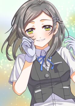 1girl absurdres black_hair blush breasts clover_background gloves green_background green_eyes hair_ornament hairclip highres kantai_collection kuroshio_(kancolle) long_hair looking_at_viewer neck_ribbon neko_to_imo ribbon school_uniform shirt short_hair short_sleeves small_breasts smile solo vest white_gloves white_shirt