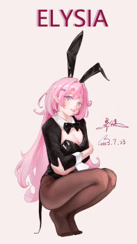 1girl absurdres alternate_costume animal_ears black_bow black_leotard black_pantyhose blue_eyes bow breasts character_name chinese_commentary cleavage commentary_request dated elf elysia_(honkai_impact) fake_animal_ears highres honkai_(series) honkai_impact_3rd large_breasts leotard lingxi2003 long_hair no_shoes open_mouth pantyhose pink_hair playboy_bunny pointy_ears rabbit_ears simple_background smile solo squatting toes very_long_hair white_background