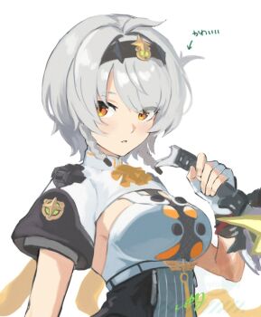 1girl ahoge anby_demara anby_demara_(silver_soldier) arrow_(symbol) ascot black_hairband braid braided_sidelocks breasts cleavage commentary fingerless_gloves gloves grey_hair hair_intakes hairband holding holding_sword holding_weapon large_breasts looking_to_the_side orange_ascot orange_eyes parted_lips short_hair shrug_(clothing) signature simple_background solo sword symbol-only_commentary translation_request uixy upper_body weapon white_background white_gloves white_shrug zenless_zone_zero