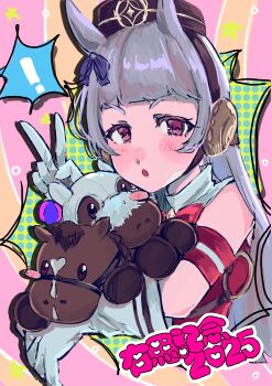 ! 1girl 39818sos :o absurdres animal_ears blunt_bangs blush_stickers bow bowtie brown_hat commentary_request gloves gold_ship_(umamusume) grey_hair hair_ribbon hand_up hat highres holding holding_stuffed_toy horse_ears horse_girl long_hair looking_at_viewer open_mouth purple_ribbon red_bow red_bowtie red_eyes red_shirt ribbon shirt sleeveless sleeveless_shirt solo stuffed_animal stuffed_horse stuffed_toy umamusume upper_body v white_gloves