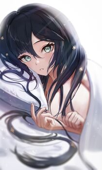1girl black_hair blanket blurry blush breasts cleavage commentary_request depth_of_field dutch_angle genshin_impact green_eyes hair_between_eyes head_on_pillow korean_commentary large_breasts long_hair looking_at_viewer mona_(genshin_impact) moth1 on_bed parted_lips pillow pov_across_bed sidelighting sidelocks solo sparkle_hair_ornament swept_bangs under_covers upper_body white_background