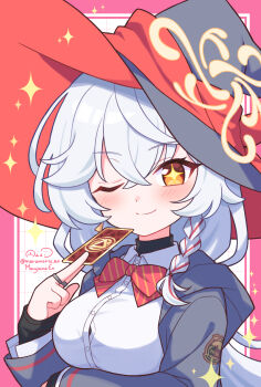 +_+ 1girl ;) arm_under_breasts artist_name between_fingers black_hat black_jacket blue_archive blush border bow bowtie braid breasts button_gap card card_between_fingers closed_mouth collared_shirt commentary crossed_bangs diagonal-striped_bow diagonal-striped_bowtie diagonal-striped_clothes earrings eri_(blue_archive) grid_background hair_between_eyes hair_tie halo hat hat_ribbon highres holding holding_card hood hood_down hooded_jacket jacket jewelry large_breasts layered_sleeves logo long_hair long_sleeves looking_at_viewer maruyama_en multicolored_hair multiple_rings one_eye_closed open_clothes open_jacket orange_eyes outside_border pink_border red_bow red_bowtie red_ribbon red_streaks ribbon ring shirt side_braid single_braid single_earring single_hair_streak sleeves_past_wrists smile solo sparkle split_mouth streaked_hair striped_bow striped_bowtie striped_clothes twitter_username upper_body white_background white_hair white_shirt wild_hunt_academy_of_arts_logo witch_hat
