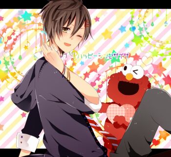 2boys amatsuki_(utaite) artist_request brown_eyes brown_hair closed_mouth commentary_request elmo happy_synthesizer_(vocaloid) indie_utaite looking_at_viewer male_focus multiple_boys non-web_source open_mouth pants sesame_street shirt short_hair simple_background smile solo source_request translation_request utaite white_shirt
