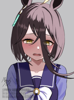 1girl absurdres ahoge artist_name blush bow bowtie collarbone ear_ornament ear_tag earrings grey_background grey_hair hair_between_eyes highres jewelry long_hair_between_eyes long_sleeves manhattan_cafe_(umamusume) mayuta447288850 multicolored_hair parted_lips purple_sailor_collar sailor_collar school_uniform signature simple_background single_earring solo tracen_school_uniform umamusume watermark white_bow white_bowtie yellow_eyes