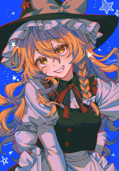1girl apron black_hat black_vest blonde_hair blue_background bow braid commentary_request cowboy_shot grey_bow grin hair_between_eyes hair_bow hat hat_bow highres juliet_sleeves kirisame_marisa long_hair long_sleeves looking_at_viewer neck_ribbon noriuma puffy_sleeves red_ribbon ribbon shirt side_braid signature single_braid smile solo star_(symbol) touhou undefined_fantastic_object vest waist_apron white_apron white_bow white_shirt witch_hat yellow_eyes