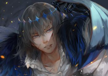 1boy absurdres blood blood_on_face blue_eyes cape commentary dragonfly_wings fate/grand_order fate_(series) frilled_shirt_collar frills fur-trimmed_cape fur_trim grey_background grey_hair hair_between_eyes highres male_focus oberon_(fate) oberon_(third_ascension)_(fate) parted_lips renrenka_noi shirt short_hair sideways_glance solo upper_body white_shirt