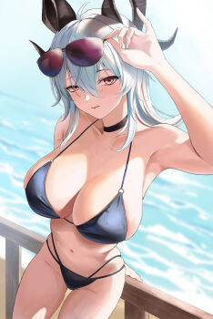 1girl against_railing ahoge alternate_breast_size_(larger) arm_up armpits bare_shoulders bikini black_bikini black_horns blurry blurry_background breasts cleavage closed_mouth collarbone commentary curled_horns day eyewear_on_head hair_between_eyes halterneck higashiwun_izumi highres horns huge_breasts light_blush long_hair looking_at_viewer multi-strapped_bikini_bottom multicolored_hair navel ocean railing red_eyes solo stomach streaked_hair sunglasses swimsuit thighs white_hair wuthering_waves zani_(wuthering_waves)