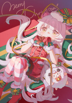 1girl :> absurdres animal_ears bell blush boots bow box brown_eyes buttons capelet closed_mouth commentary dated_commentary double-breasted dress foot_out_of_frame footwear_bow frilled_dress frills fur-trimmed_boots fur-trimmed_capelet fur-trimmed_headwear fur-trimmed_mittens fur_trim gift gift_box green_ribbon hair_spread_out hands_on_own_chest hands_up hat hat_bow hellco highres holding holding_gift horns knees_together_feet_apart knees_up long_hair looking_at_viewer lying merry_christmas mimikkoui mittens nemuri_(mimikkoui) on_back pink_horns pink_thighhighs red_boots red_capelet red_dress red_hat red_mittens ribbon santa_hat sheep_ears sheep_girl sheep_horns short_dress smile solo star_(symbol) striped_clothes striped_ribbon striped_thighhighs stuffed_animal stuffed_sheep stuffed_toy thighhighs very_long_hair white_hair yellow_ribbon